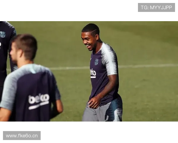 拜仁官方:阿芳博埃病缺 金玟哉大腿伤缺 拜仁官方:阿芳博埃病缺 金玟哉大腿伤缺